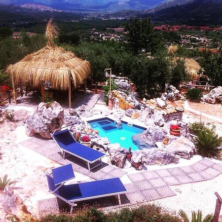Le Capanne Di Villa Margherita Sonnino Exterior foto