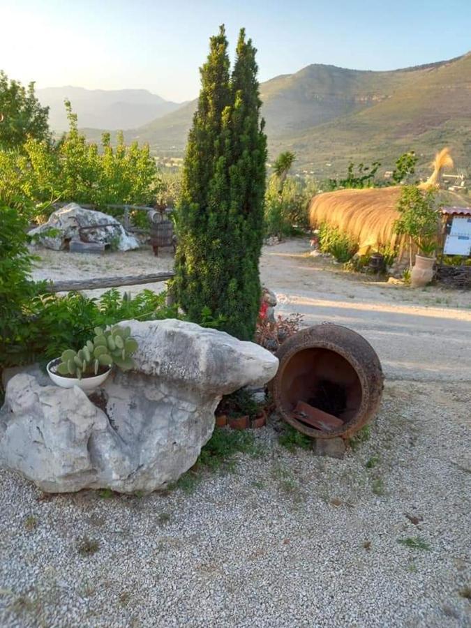 Le Capanne Di Villa Margherita Sonnino Exterior foto